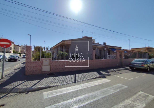 Villa - Перепродажа - Torrevieja - Center