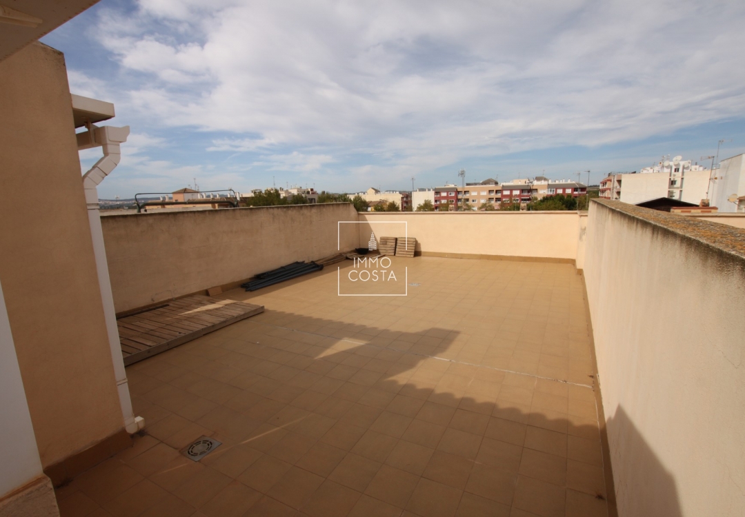 Reventa - Apartamento / piso - Los Montesinos - Center