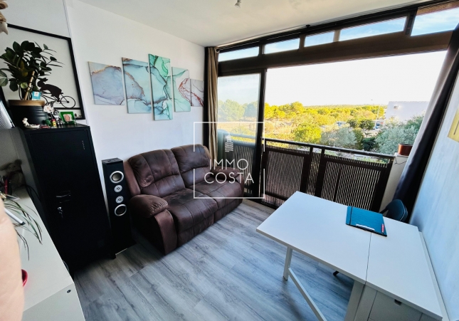 Resale - Apartment / flat - Torrevieja - San Luis