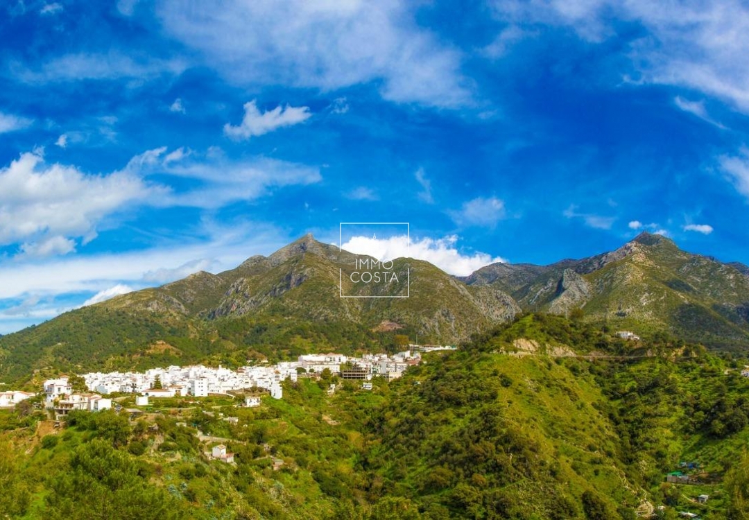 Altbau - Penthouse - Istán - Cerros De Los Lagos