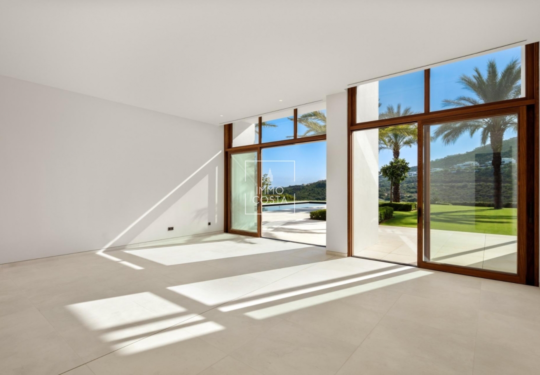 Obra nueva - Villa - Casares - Pedregales