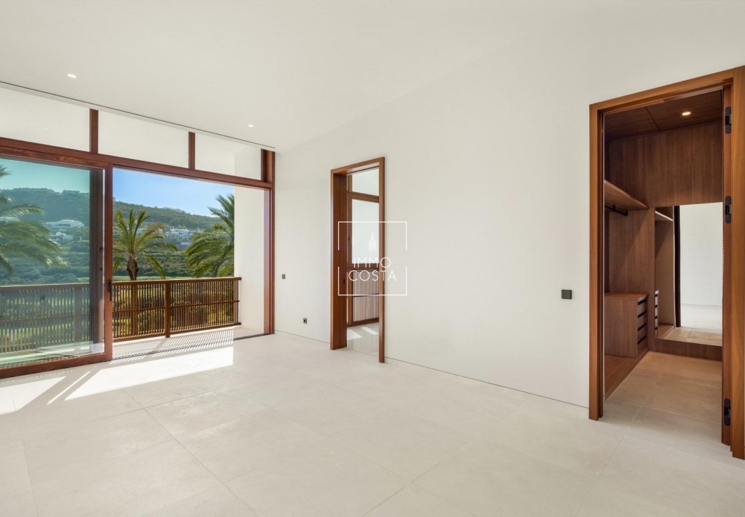 Obra nueva - Villa - Casares - Pedregales