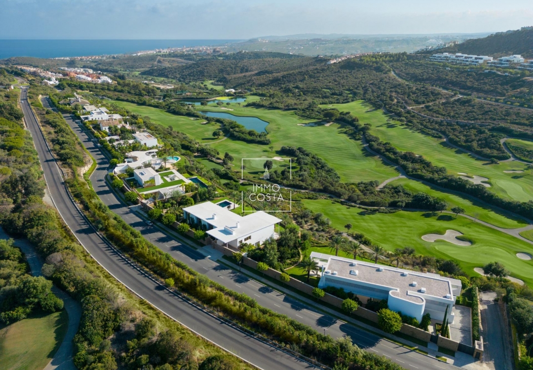 Obra nueva - Villa - Casares - Pedregales