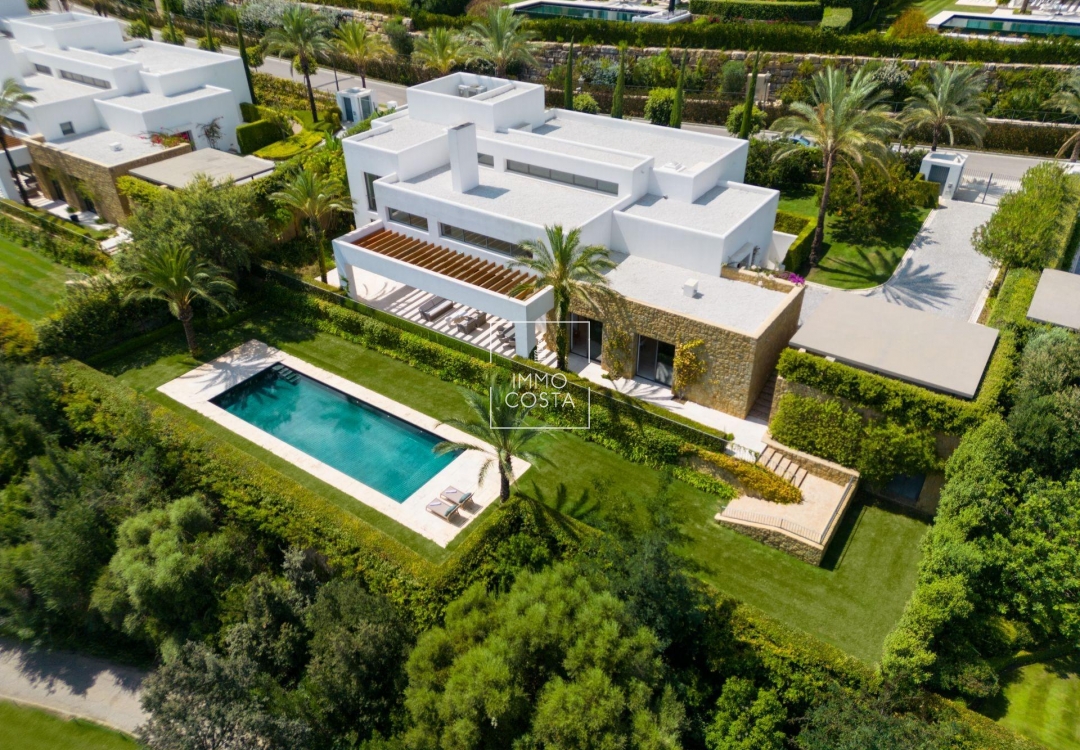 Obra nueva - Villa - Casares - Pedregales