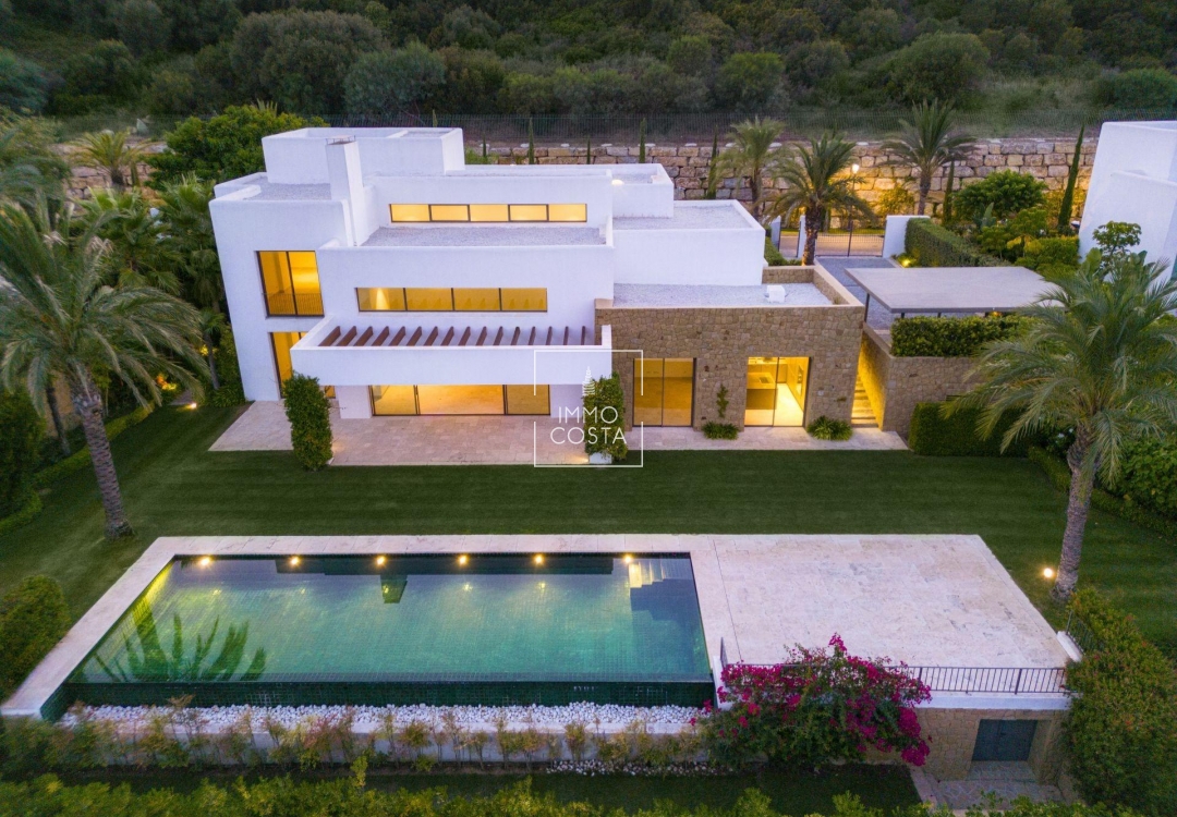 Obra nueva - Villa - Casares - Pedregales