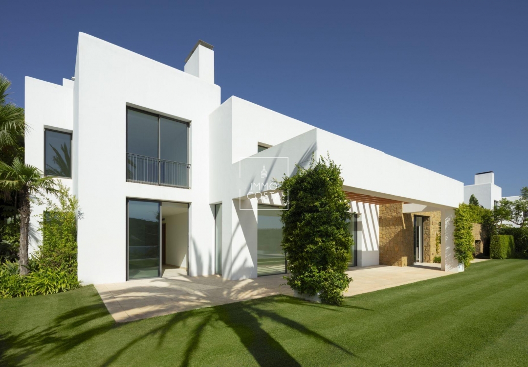 Obra nueva - Villa - Casares - Pedregales