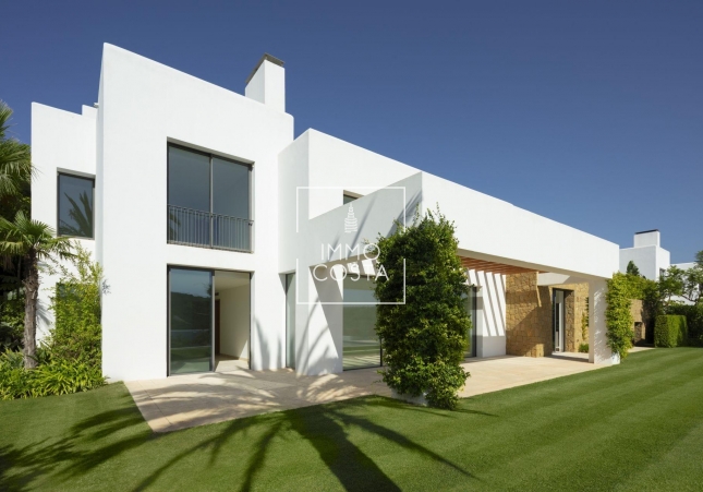 Obra nueva - Villa - Casares - Pedregales