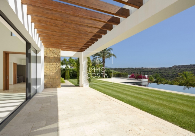 Obra nueva - Villa - Casares - Pedregales