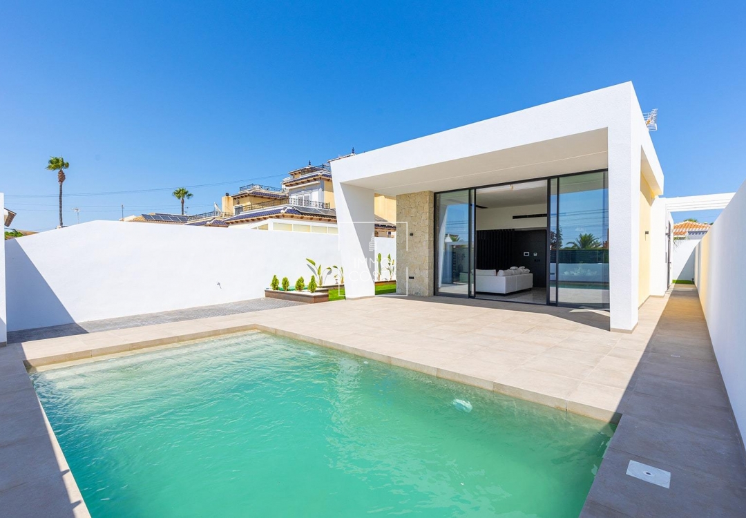 Obra nueva - Villa - Torrevieja - Torreta Florida