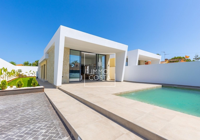 Obra nueva - Villa - Torrevieja - Torreta Florida