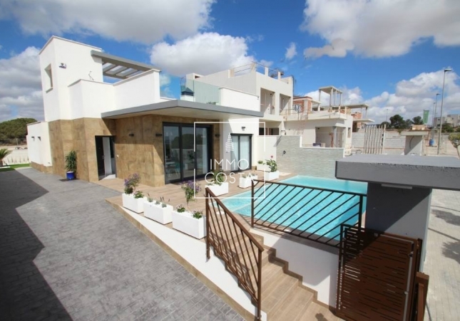 Obra nueva - Villa - Orihuela Costa - Campoamor