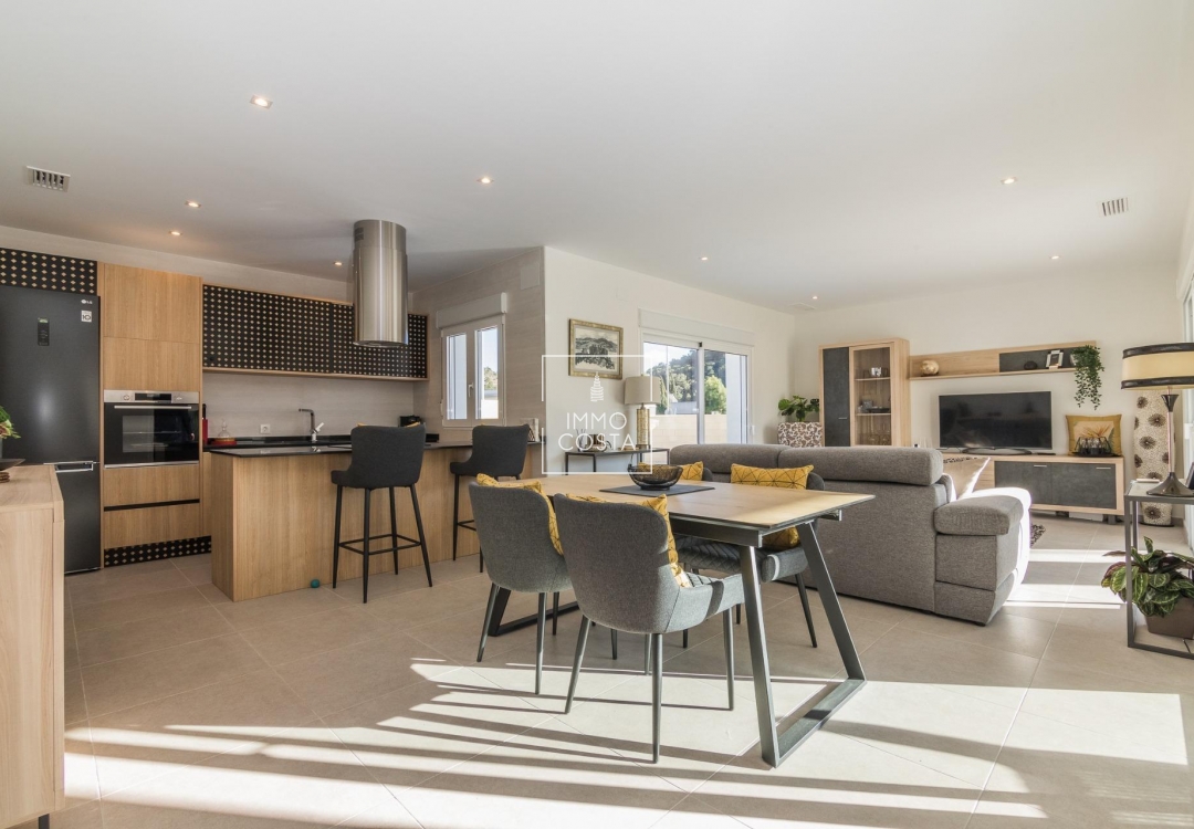 Obra nueva - Villa - Pinoso - Lel