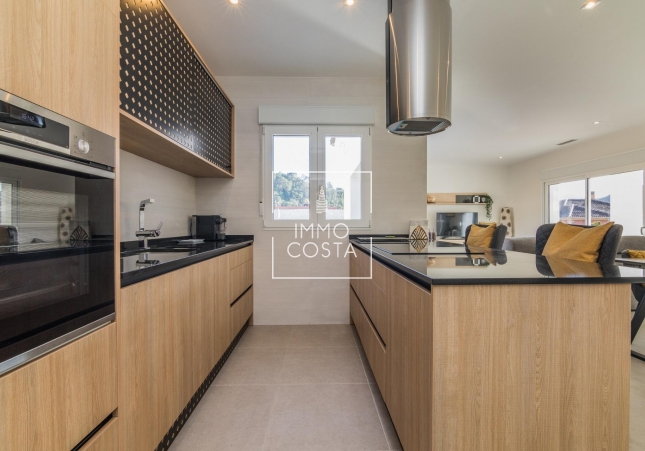 Obra nueva - Villa - Pinoso - Lel