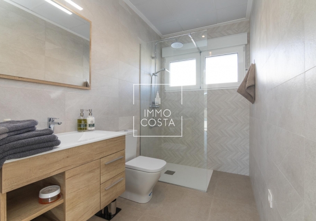 Obra nueva - Villa - Pinoso - Lel