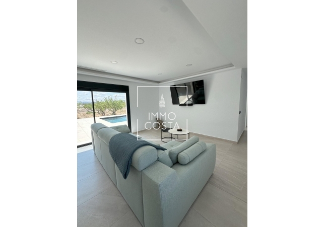 Obra nueva - Villa - Pinoso - Lel
