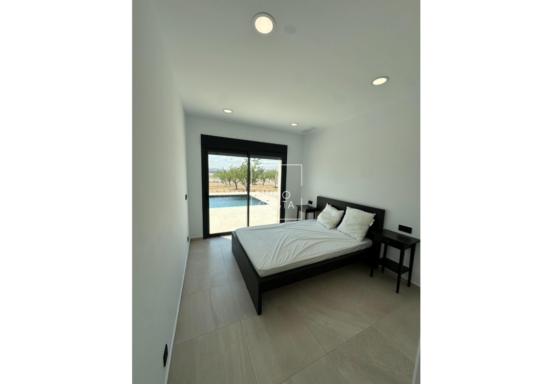 Obra nueva - Villa - Pinoso - Lel