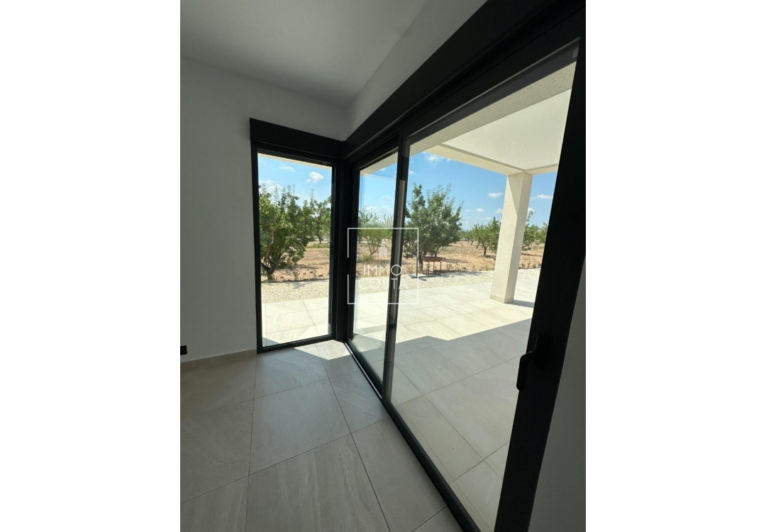 Obra nueva - Villa - Pinoso - Lel