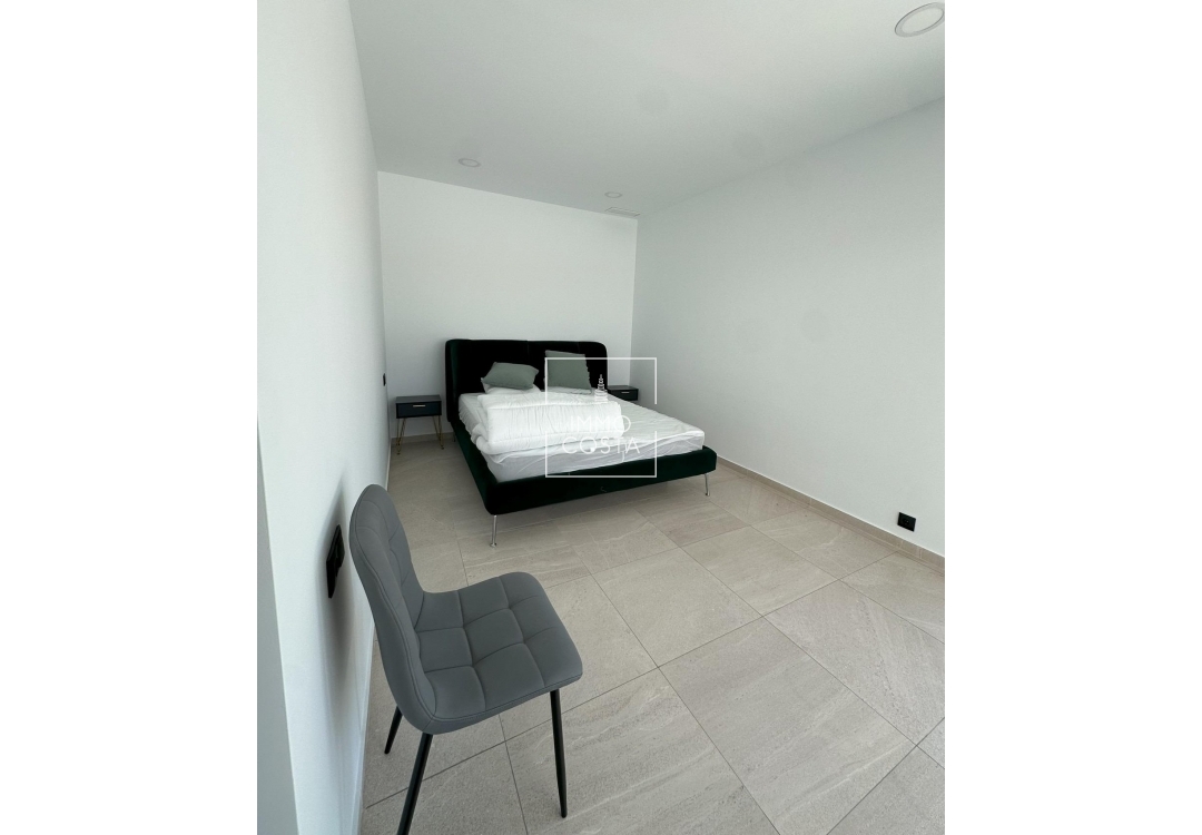 Obra nueva - Villa - Pinoso - Lel