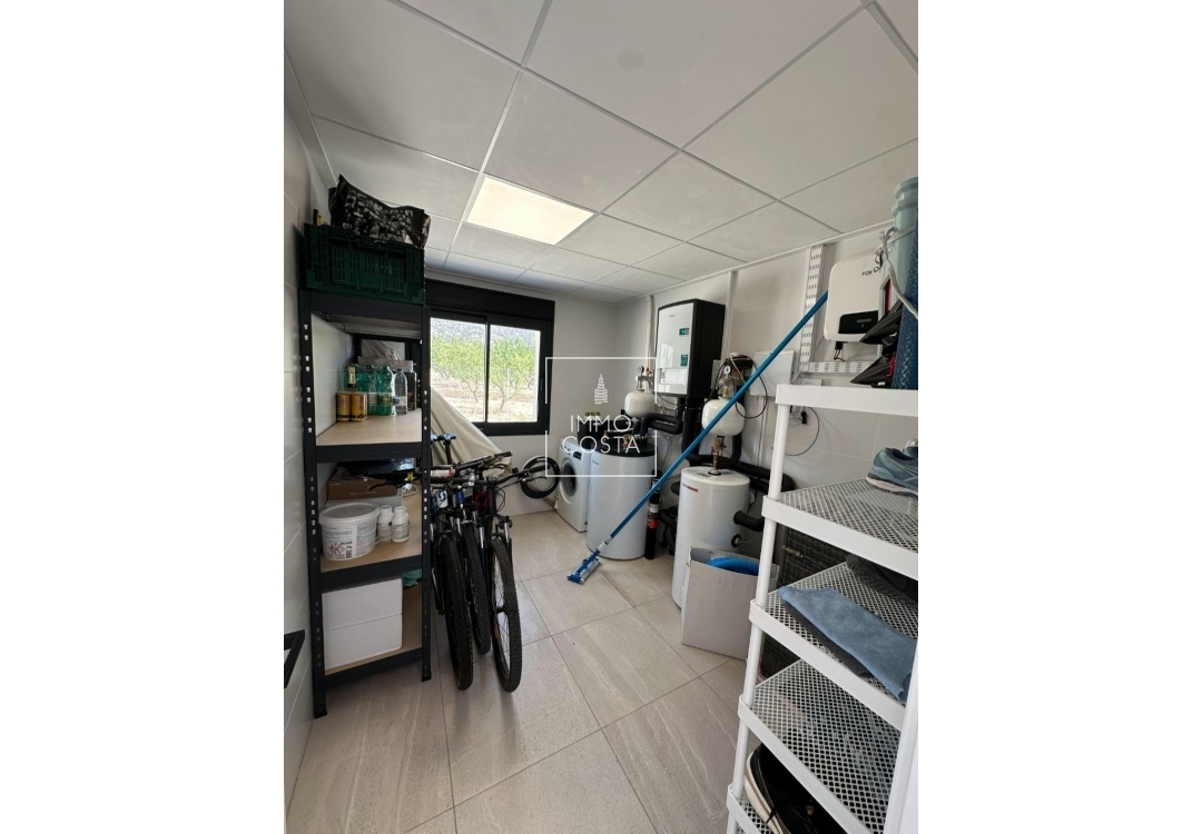 Obra nueva - Villa - Pinoso - Lel