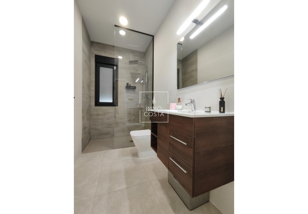 Obra nueva - Villa - Pinoso - Lel