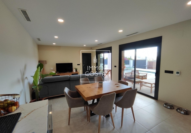 Obra nueva - Villa - Pinoso - Lel