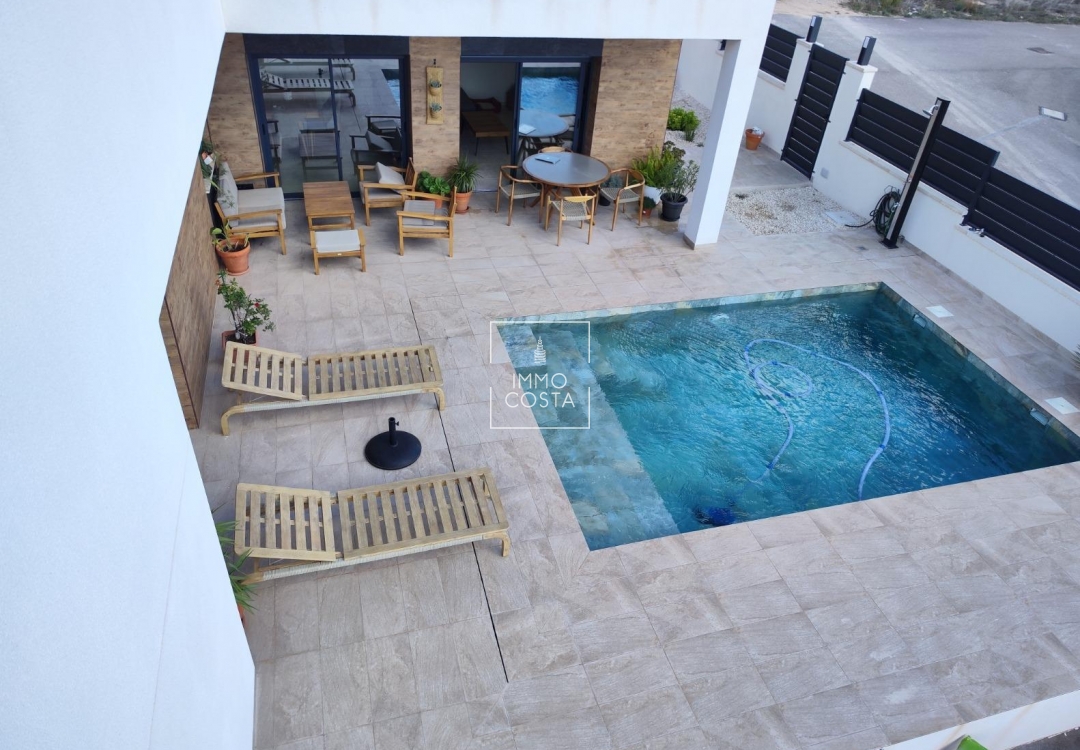 Obra nueva - Villa - Pinoso - Lel