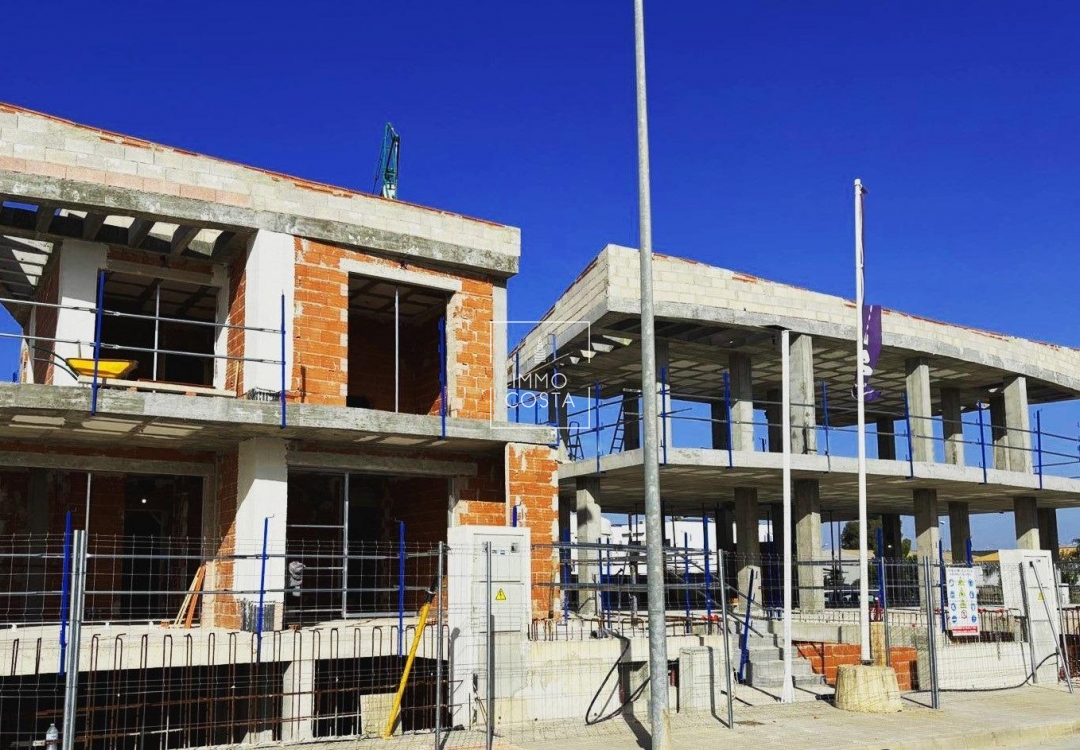 Obra nueva - Villa - Dolores - polideportivo