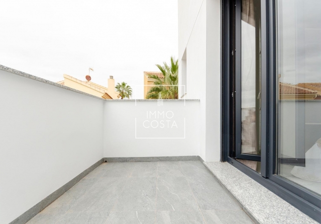 Obra nueva - Villa - Torrevieja - Torretas