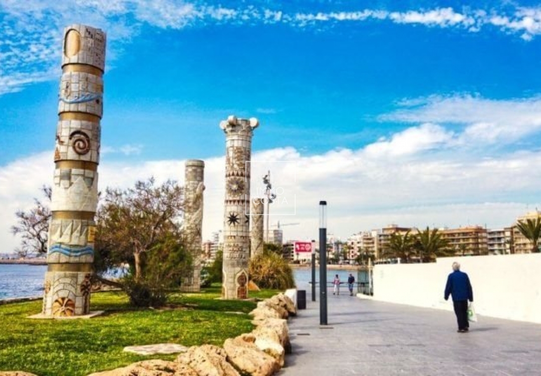 Neubau - Villa - Torrevieja - Aguas Nuevas