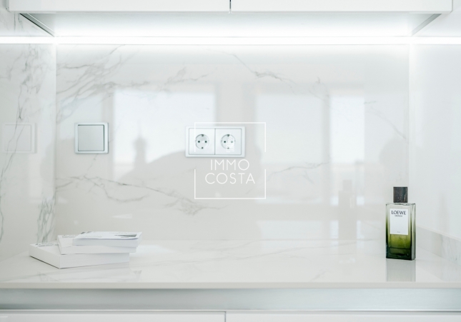 Odsprzedaż - Mieszkanie w bloku - Benidorm