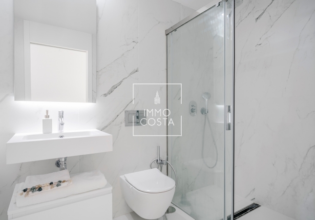 Odsprzedaż - Mieszkanie w bloku - Benidorm