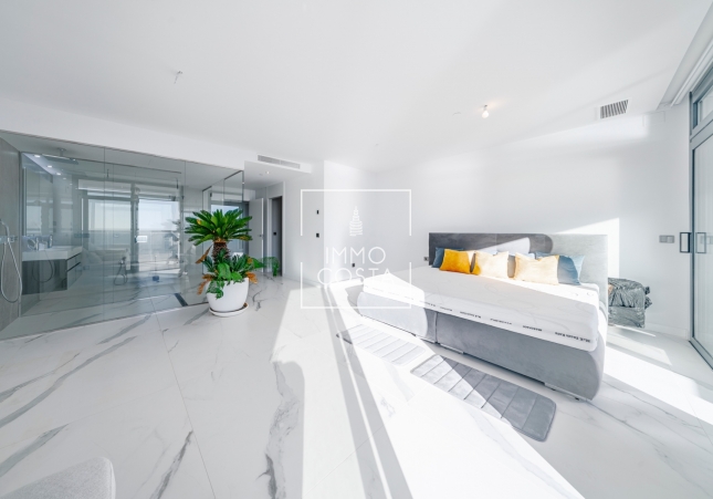 Odsprzedaż - Mieszkanie w bloku - Benidorm