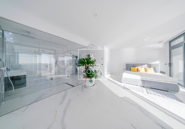 Odsprzedaż - Mieszkanie w bloku - Benidorm