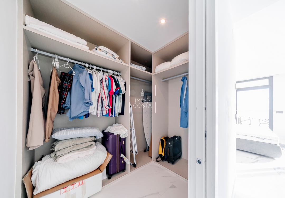 Odsprzedaż - Mieszkanie w bloku - Benidorm