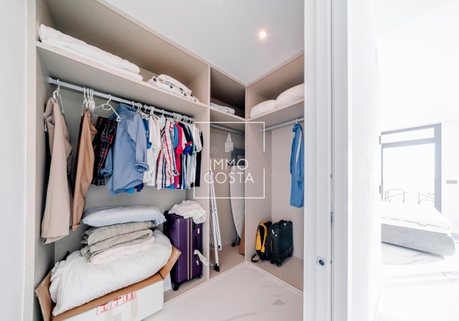 Odsprzedaż - Mieszkanie w bloku - Benidorm