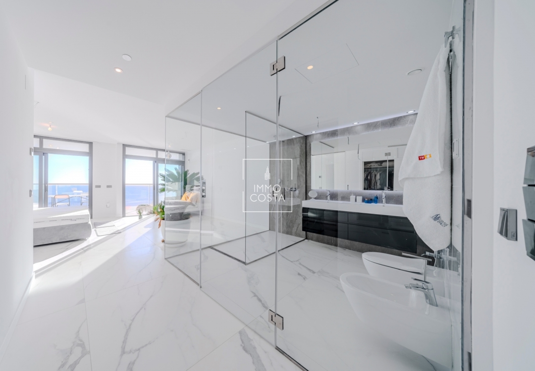 Odsprzedaż - Mieszkanie w bloku - Benidorm