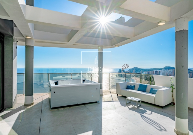 Odsprzedaż - Mieszkanie w bloku - Benidorm