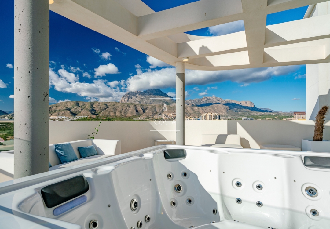 Odsprzedaż - Mieszkanie w bloku - Benidorm