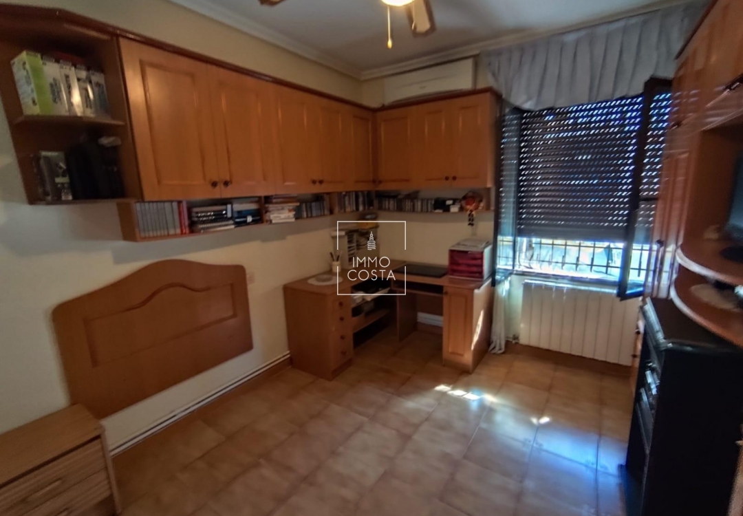 Altbau - Villa - Torrevieja - Center