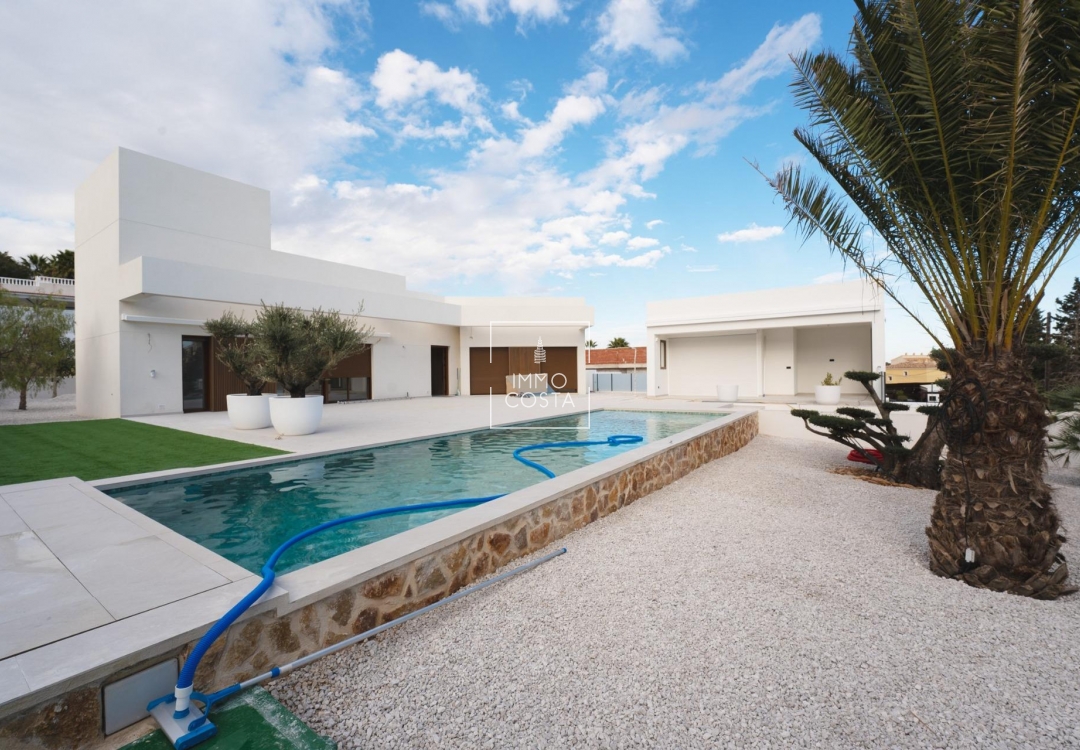 Obra nueva - Villa - Benejúzar