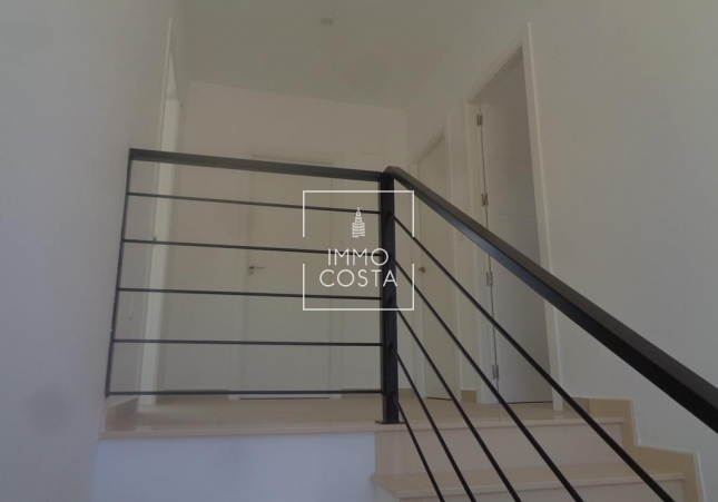 Новое здание - Villa - Pinoso