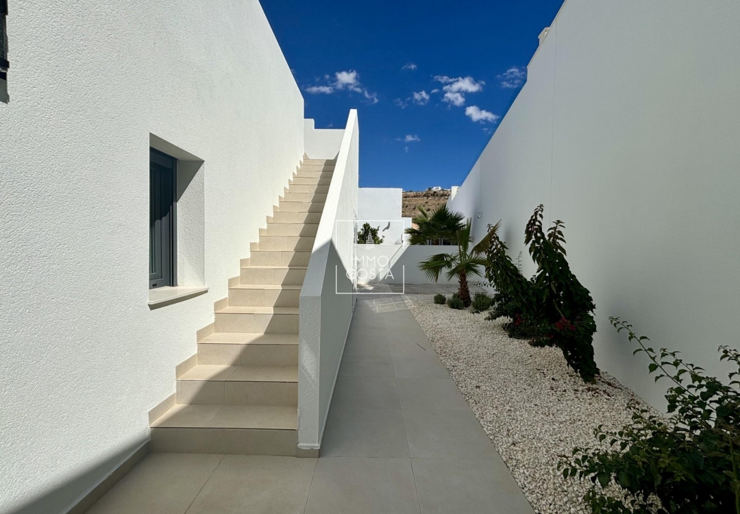 Новое здание - Villa - Rojales