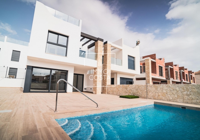 Nowy budynek - Villa - Orihuela Costa