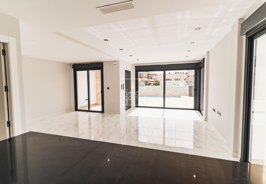 Nowy budynek - Villa - Orihuela Costa