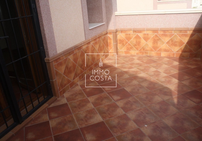 Nowy budynek - Kamienica - Torrevieja
