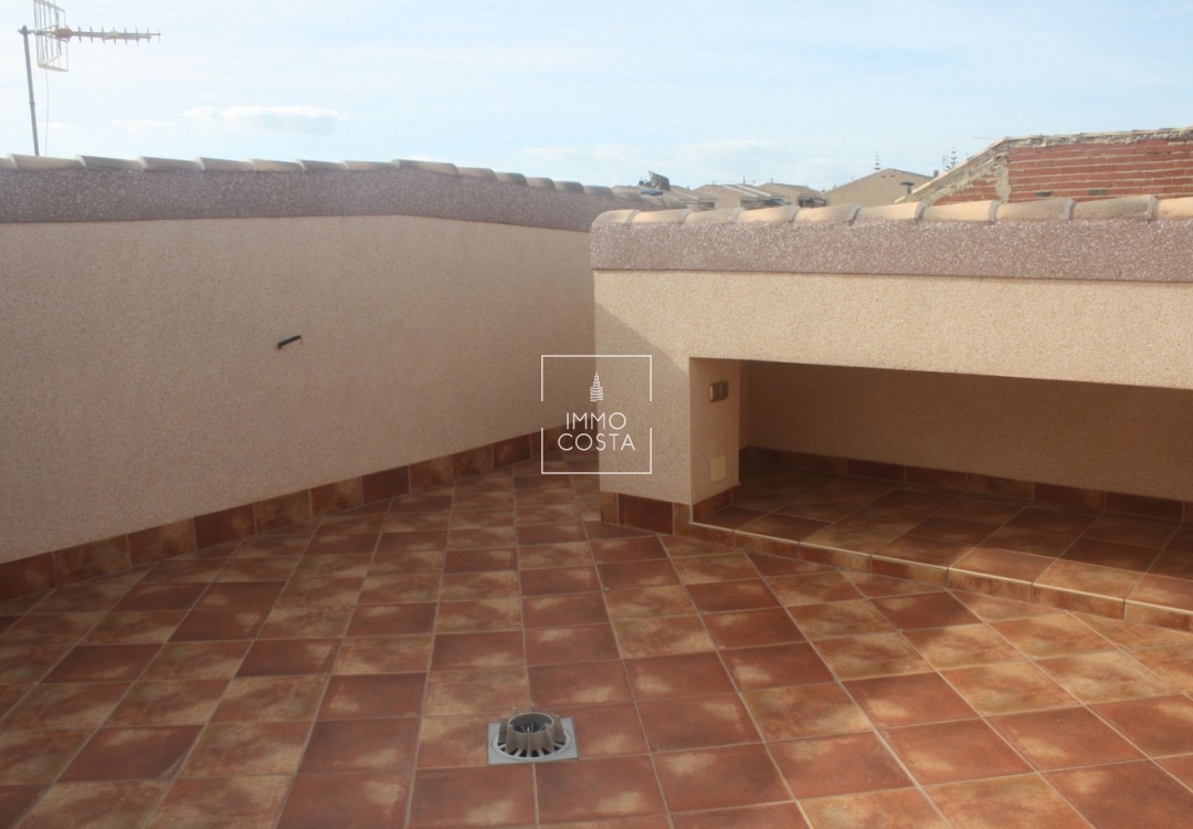 Nowy budynek - Kamienica - Torrevieja
