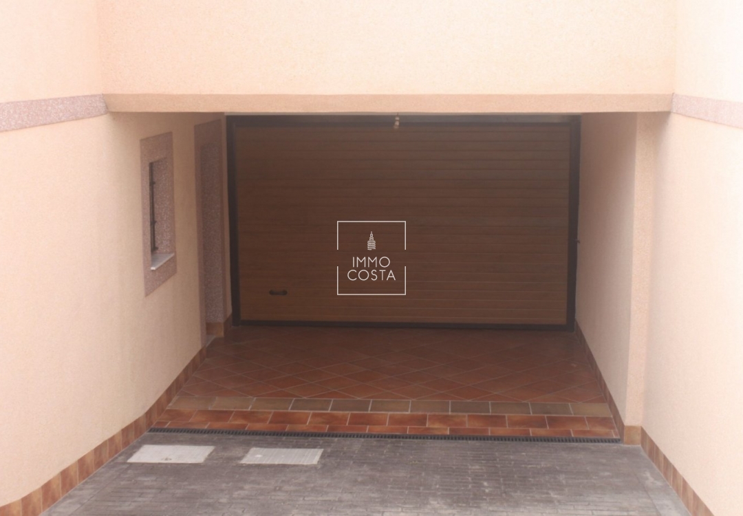 Nowy budynek - Kamienica - Torrevieja