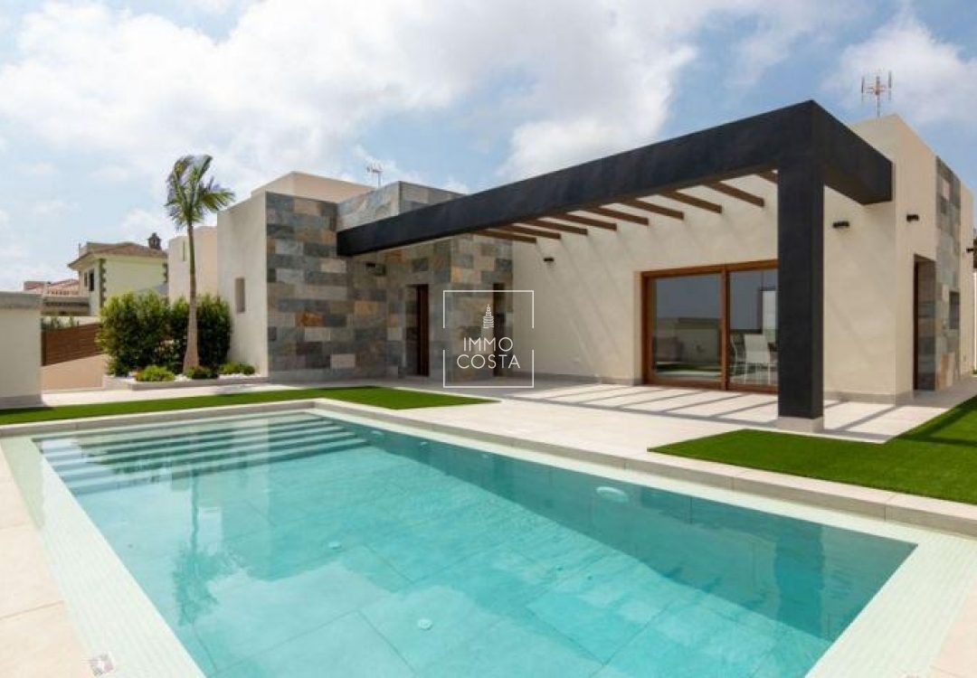 Nowy budynek - Villa - Torrevieja