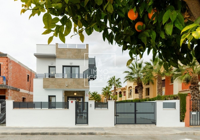 Obra nueva - Villa - Torrevieja - Torretas